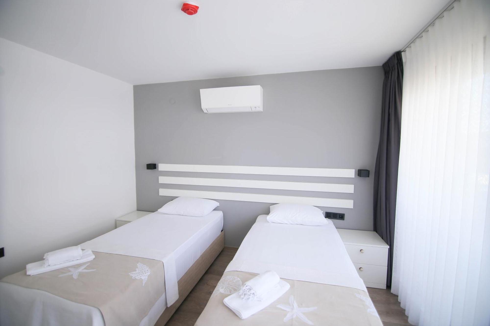 Krem Marin Otel Кешме Экстерьер фото