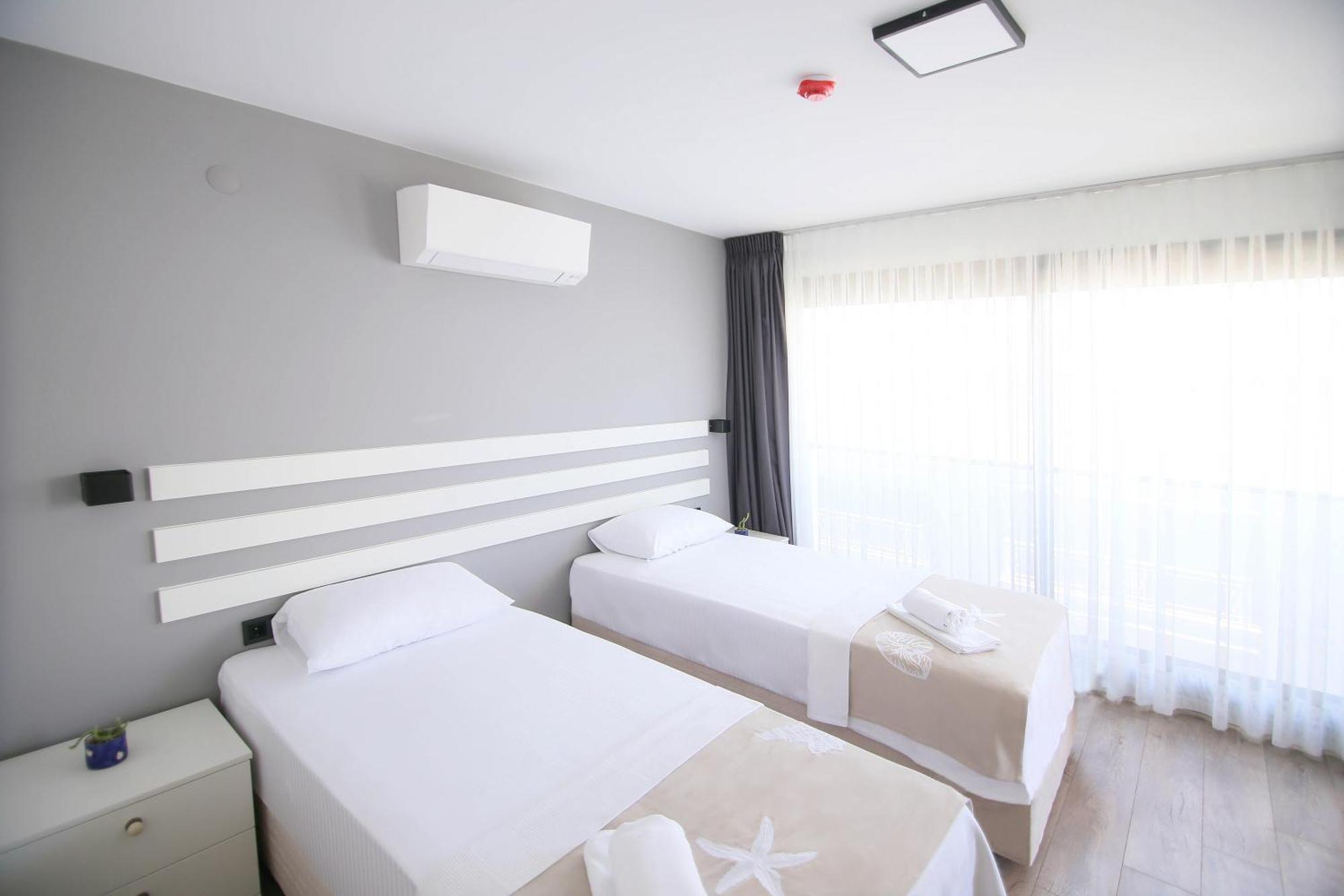 Krem Marin Otel Кешме Экстерьер фото