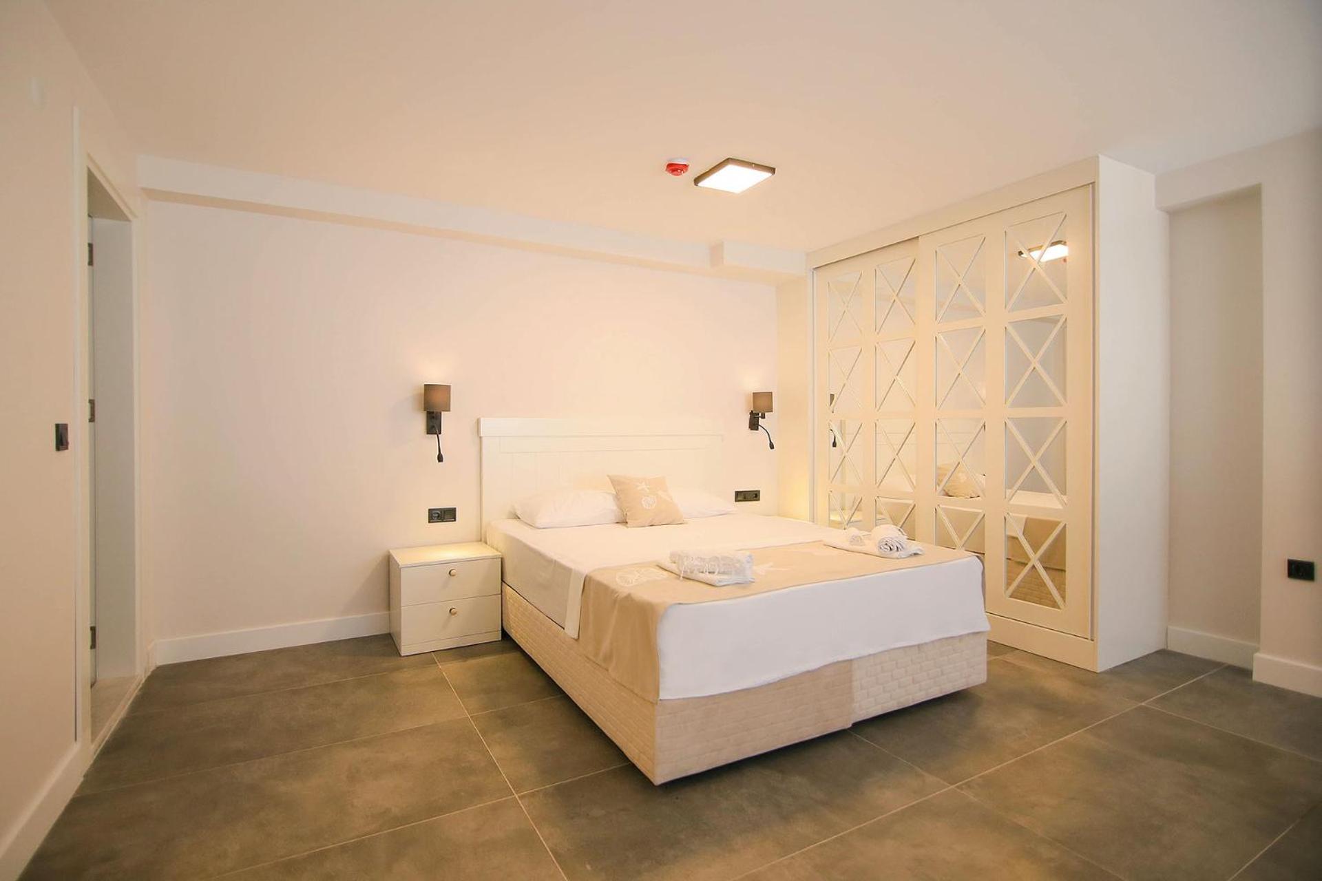 Krem Marin Otel Кешме Экстерьер фото