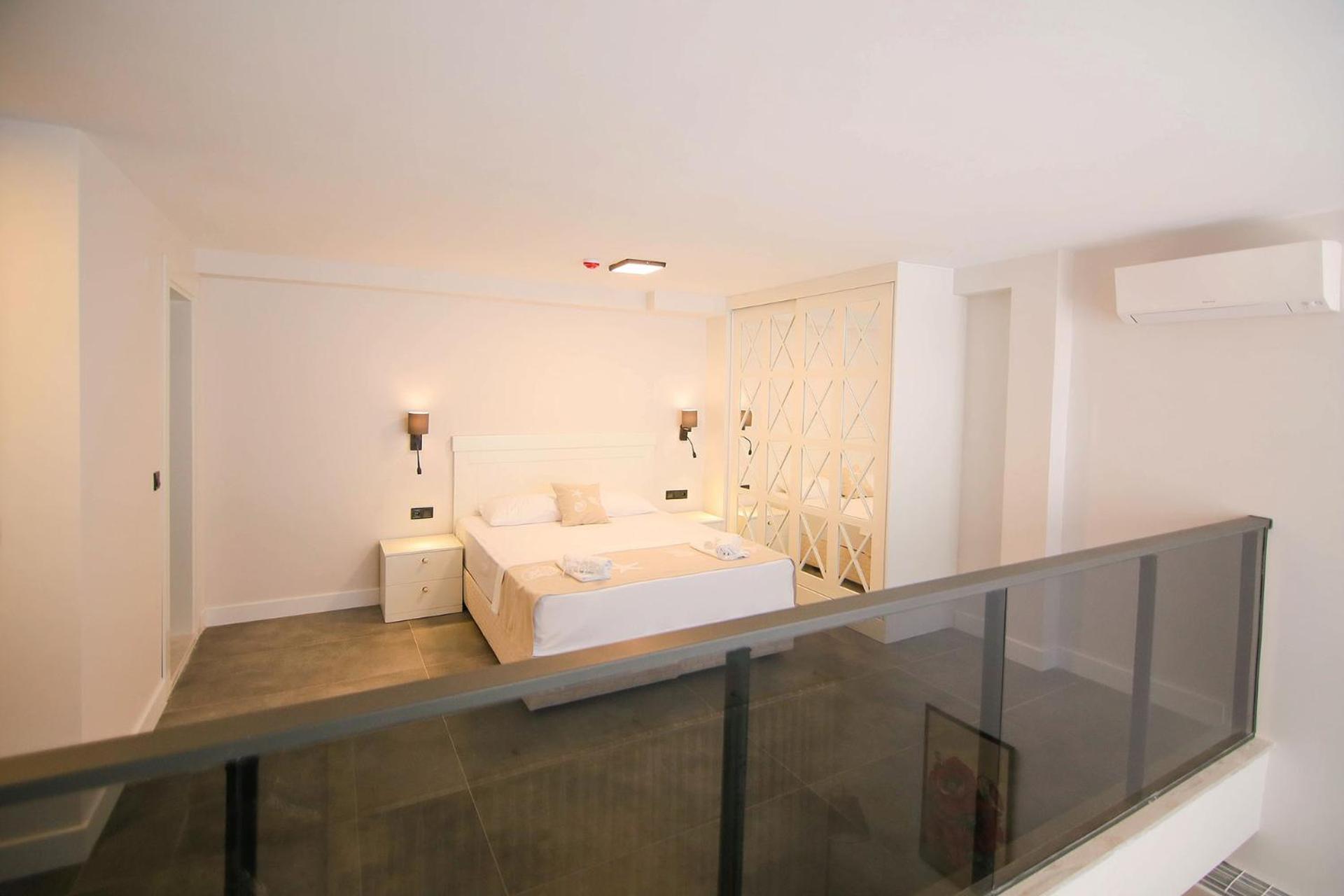 Krem Marin Otel Кешме Экстерьер фото